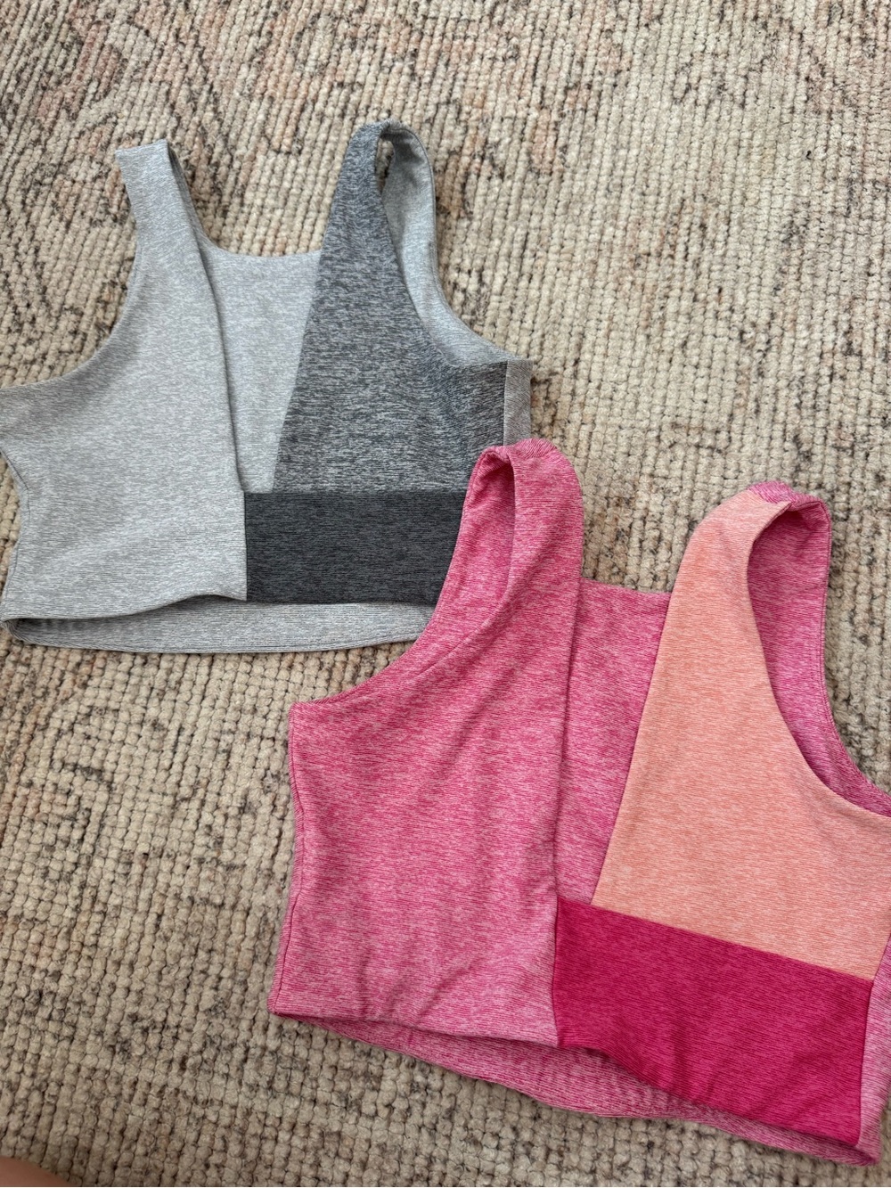 Outdoor Voices Colorblock Sports Bra Small tank bundle of 2